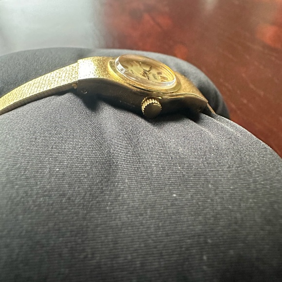 Pulsar Y481-6240 Gold Quartz Cocktail Vintage Watch Tested & Running! - Picture 5 of 8